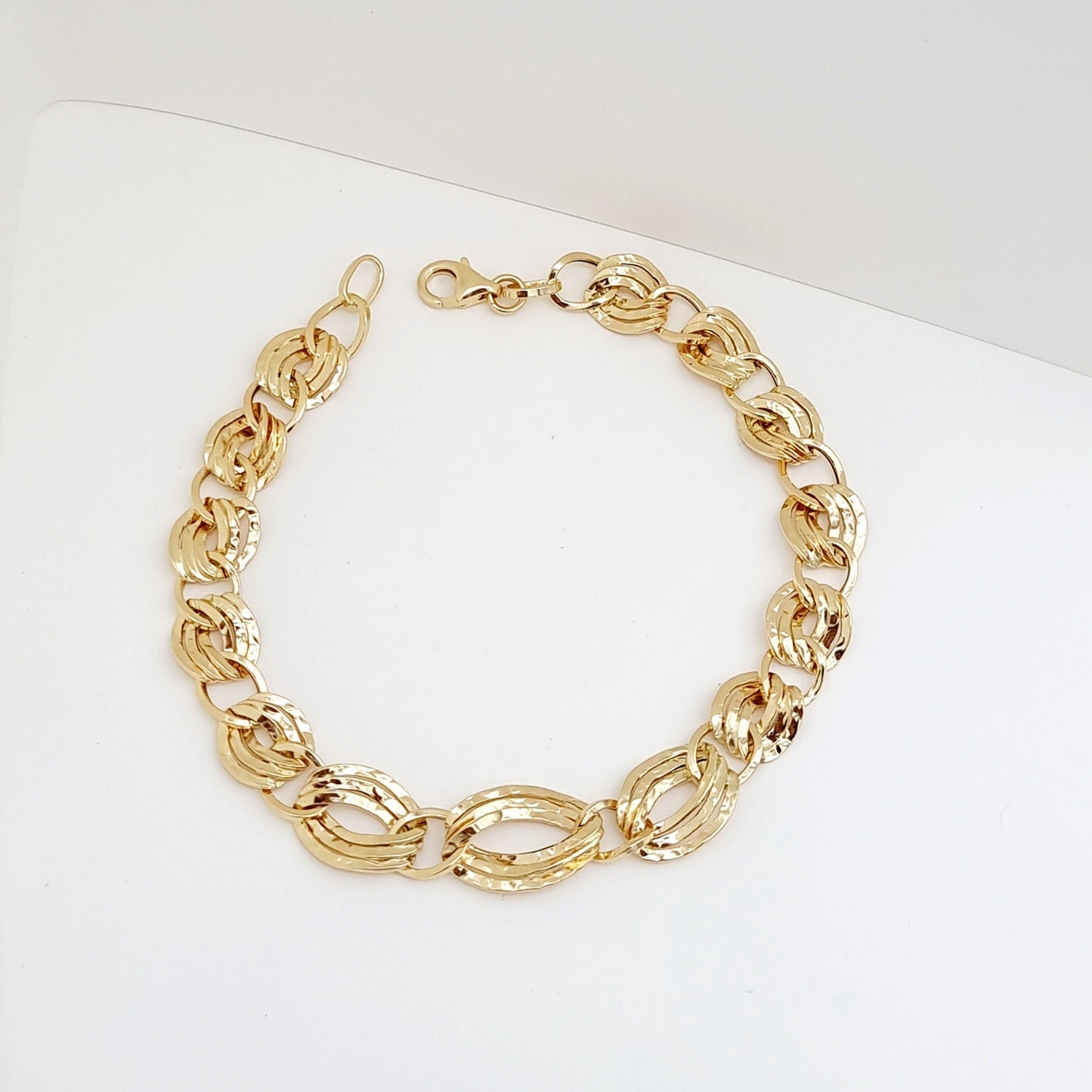 18K Pure Gold Elegant Twisted Linked Bracelet