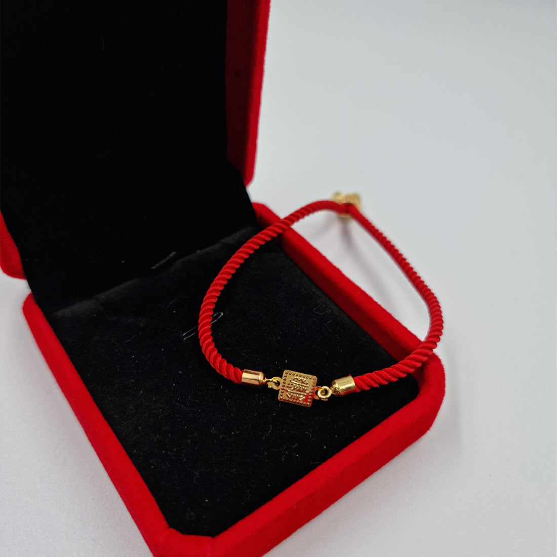 21K Gold Adjustable Bracelet