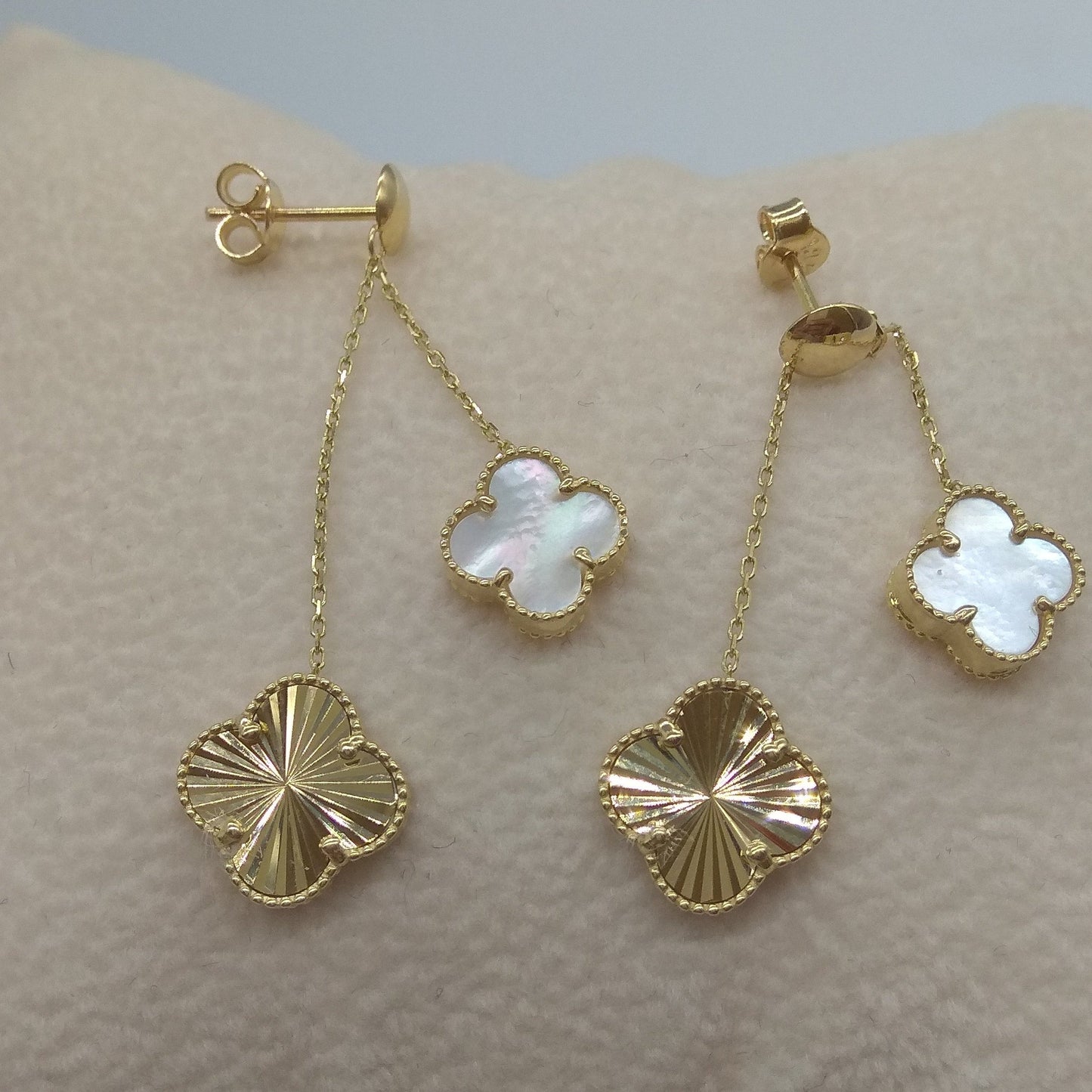 18K Pure Gold Dangling V.C White Earring Set