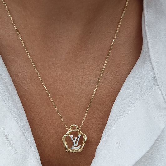 18K Pure Gold Elegant L.V Necklace