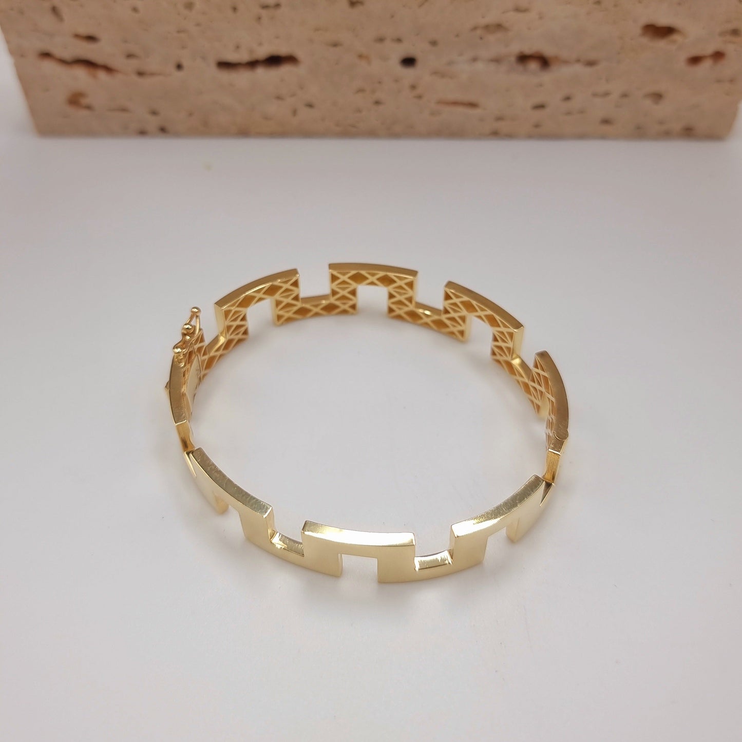 18K Pure Gold Elegant Design Bangle