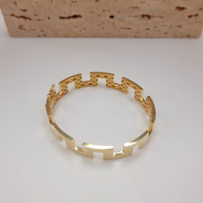 18K Pure Gold Elegant Design Bangle