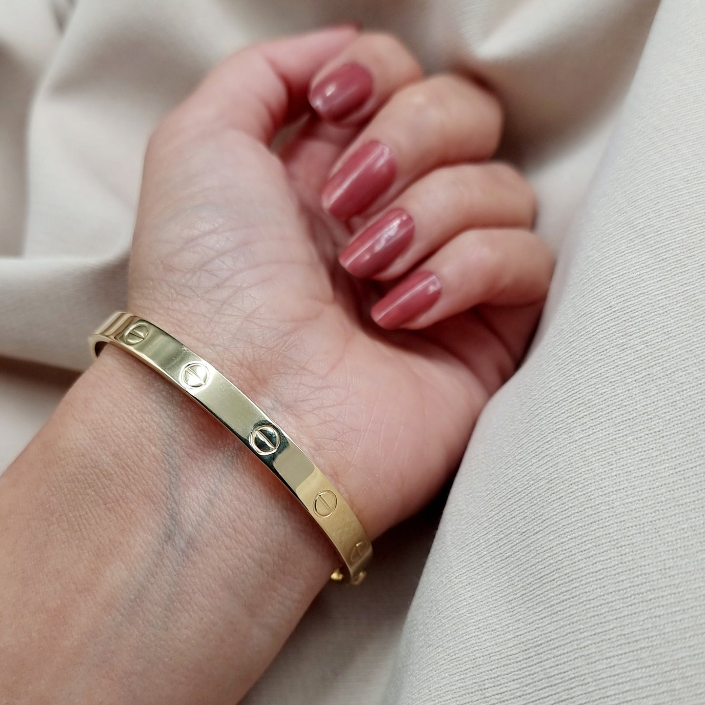 18K Pure Gold C.R Bangle