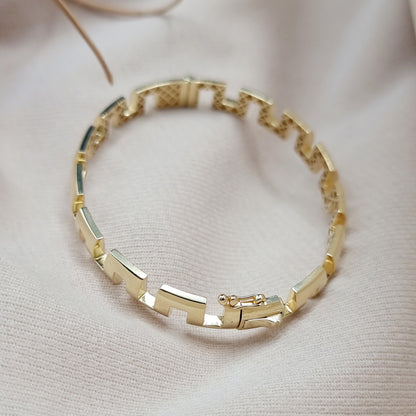 18K Pure Gold Elegant Design Bangle