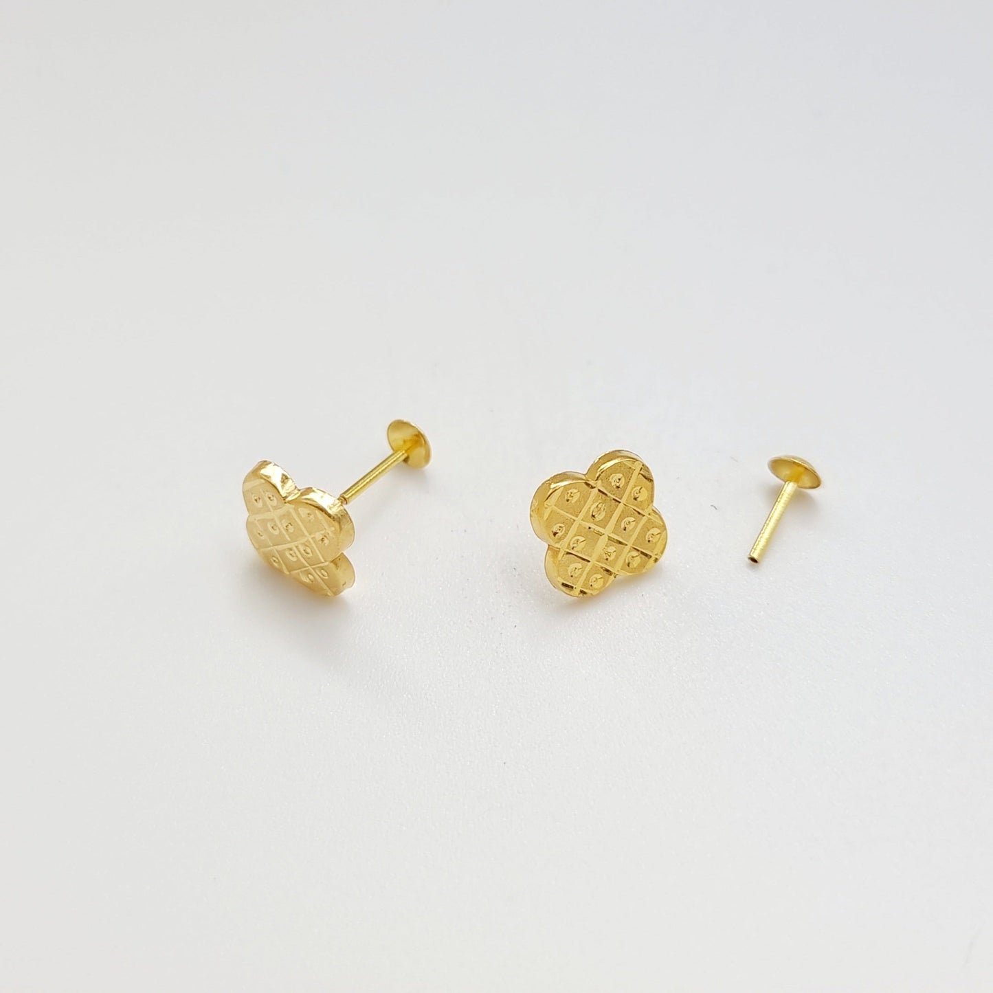 18K Pure Gold Elegant Screw Earring Set