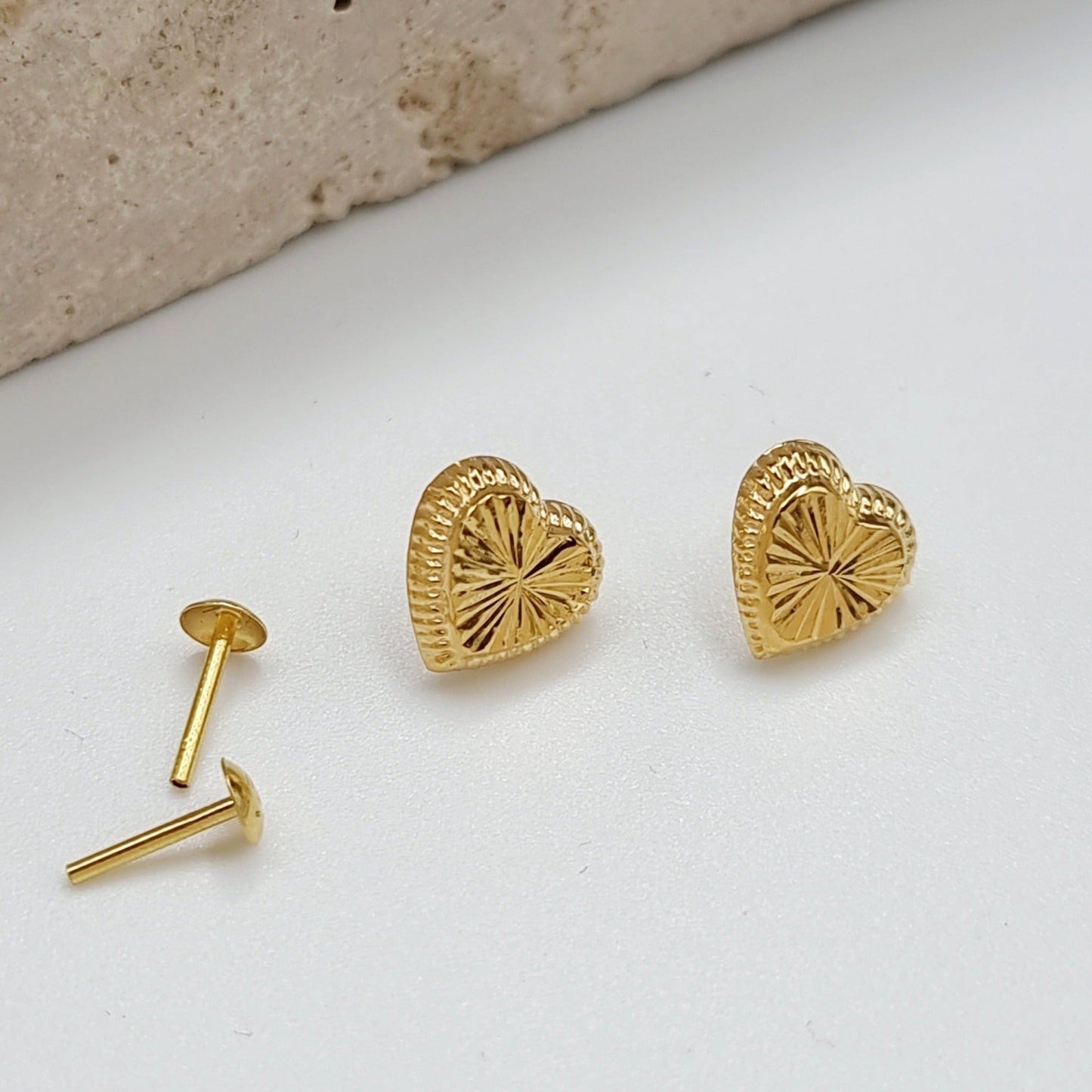 18K Pure Gold Heart Screw Earring Set