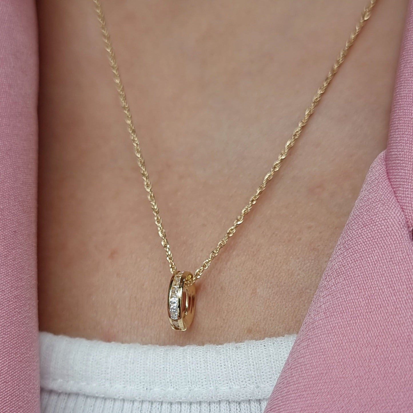 18K Pure Gold Stone Round Necklace