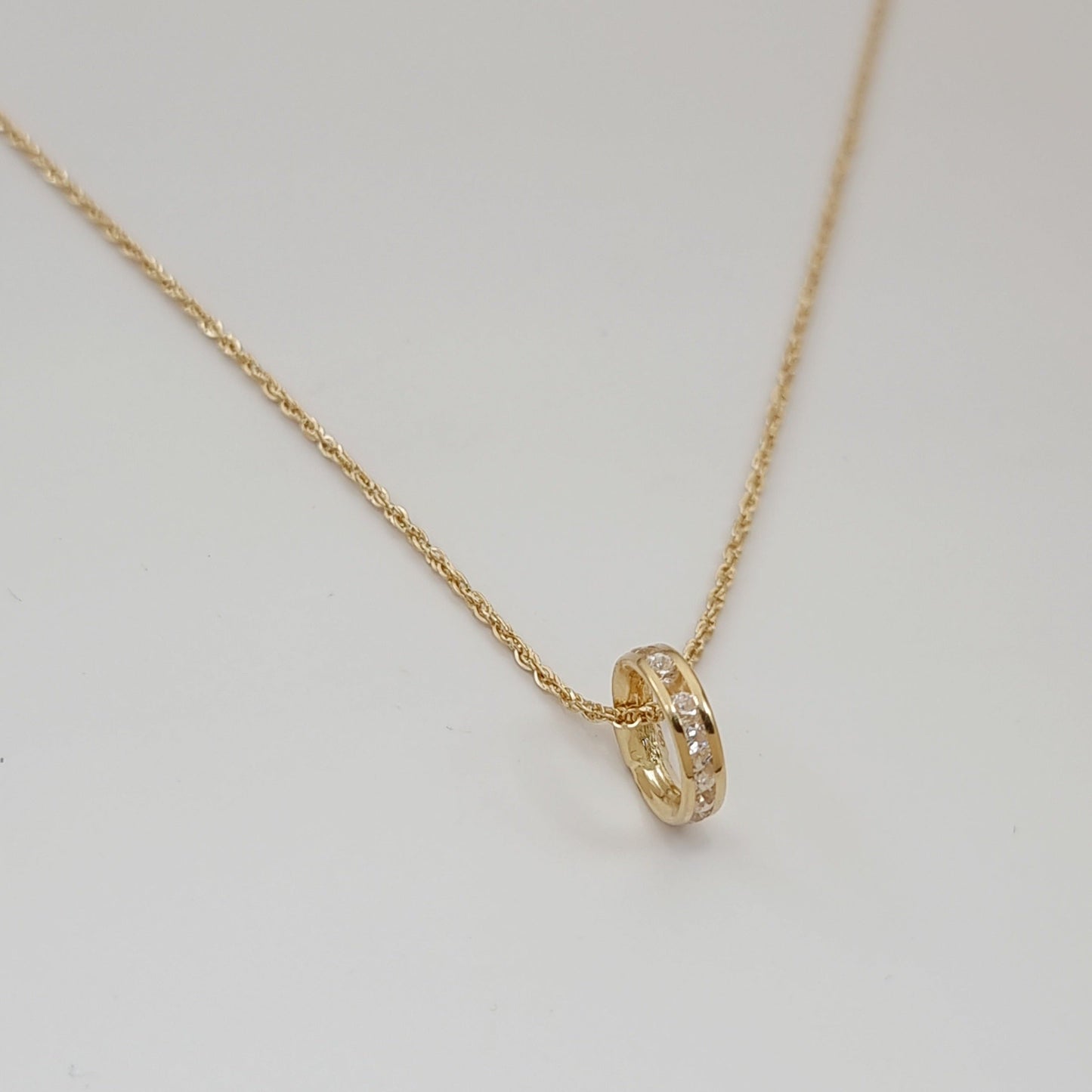 18K Pure Gold Stone Round Necklace