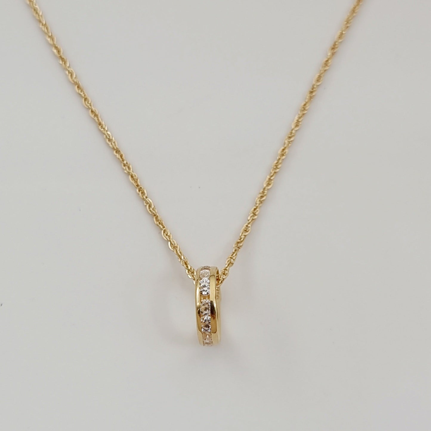 18K Pure Gold Stone Round Necklace