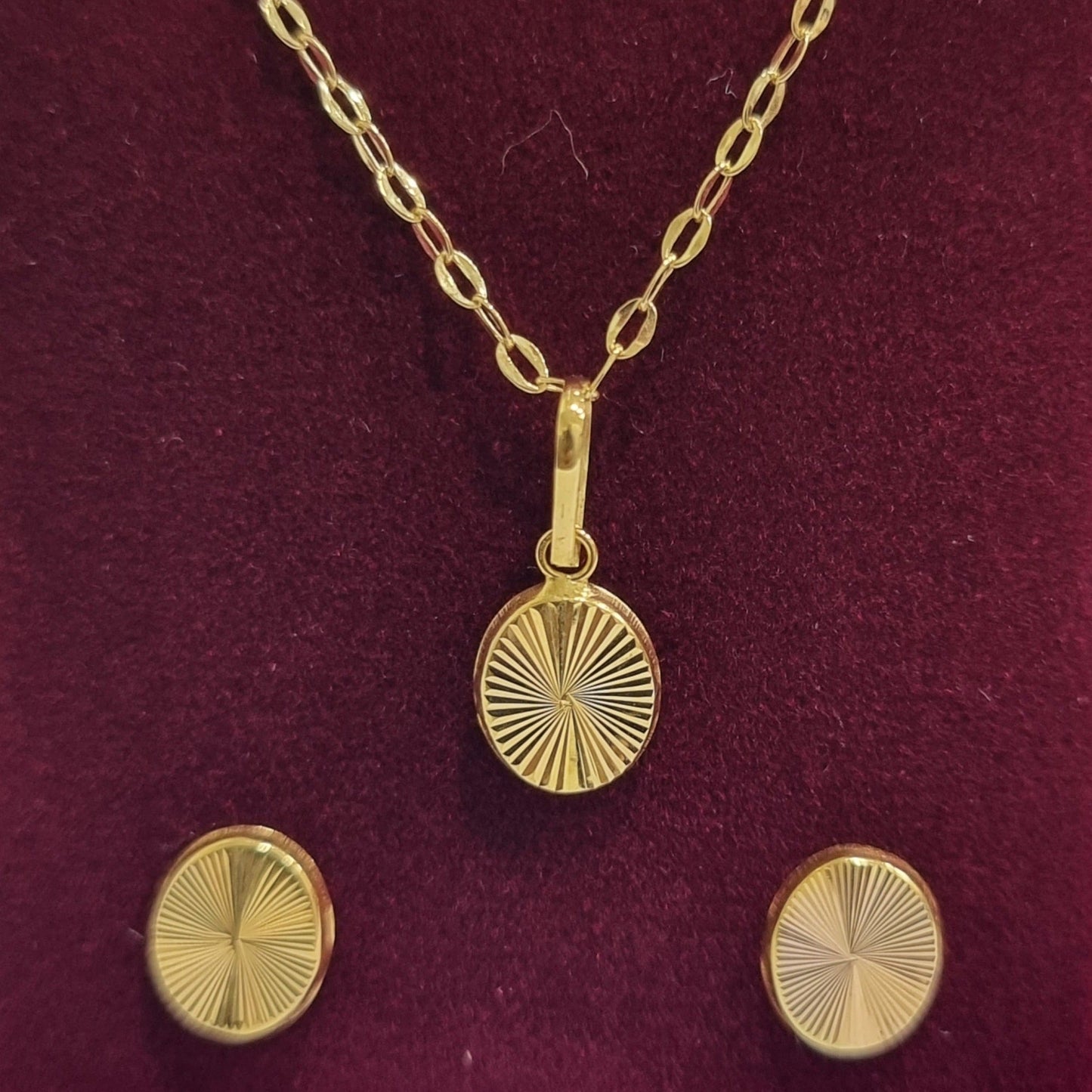 18K Pure Gold Fine Lined Oval Jewelry Set