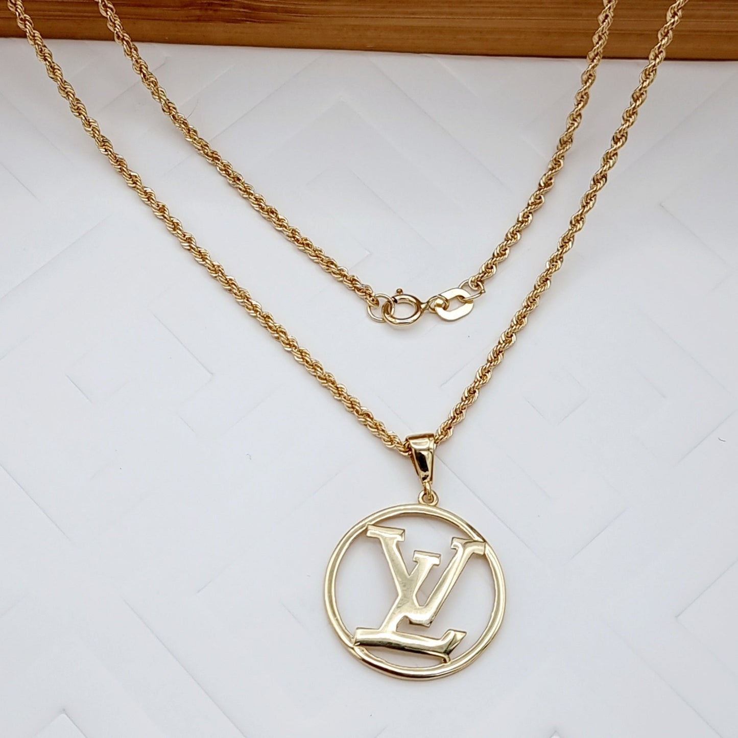 18K Pure Gold Round L.V Necklace