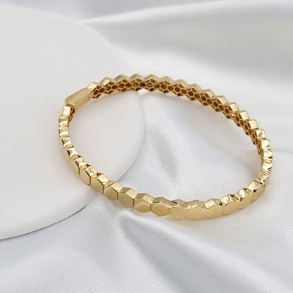 18K Pure Gold Elegant Bangle