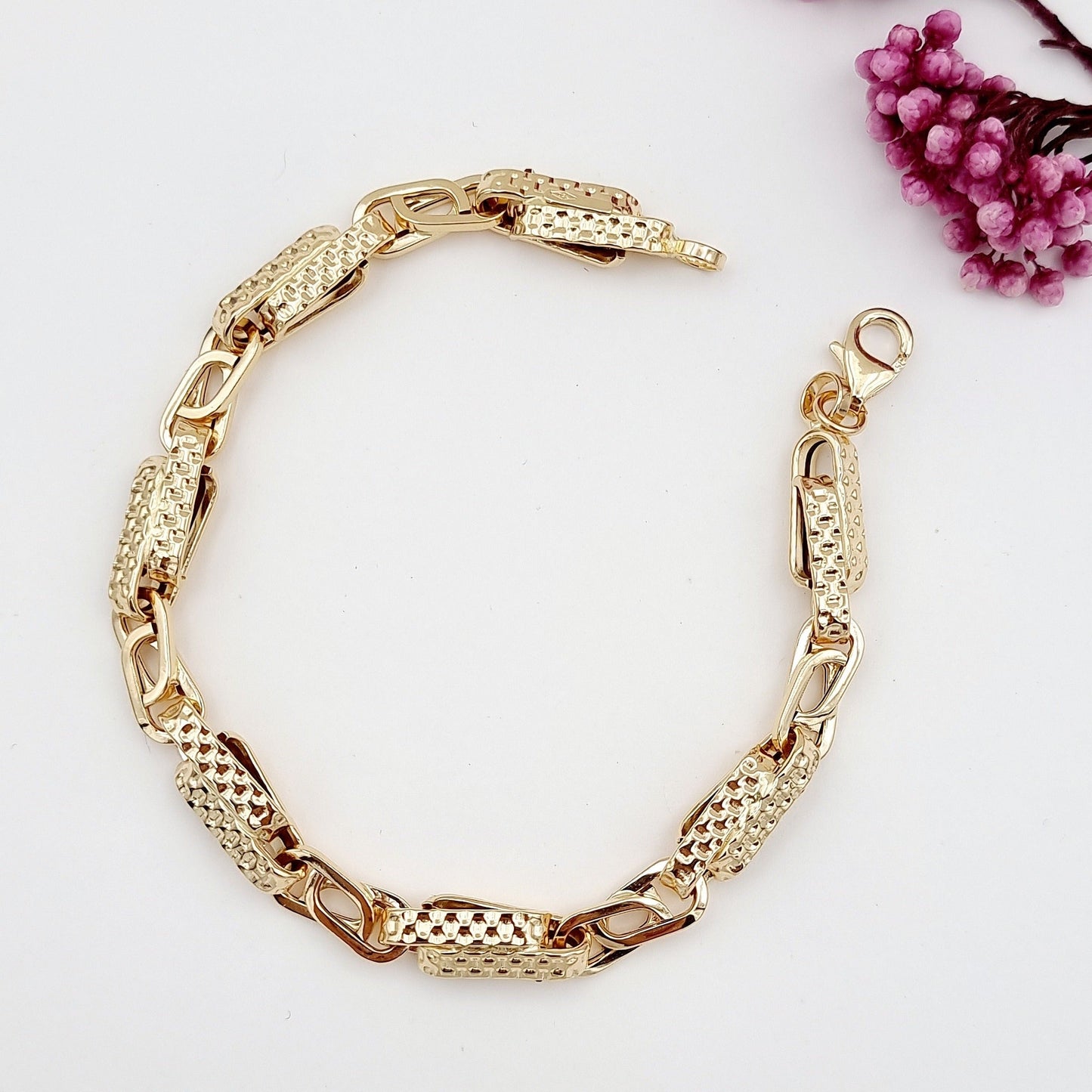 18K Pure Gold Elegant Linked Bracelet