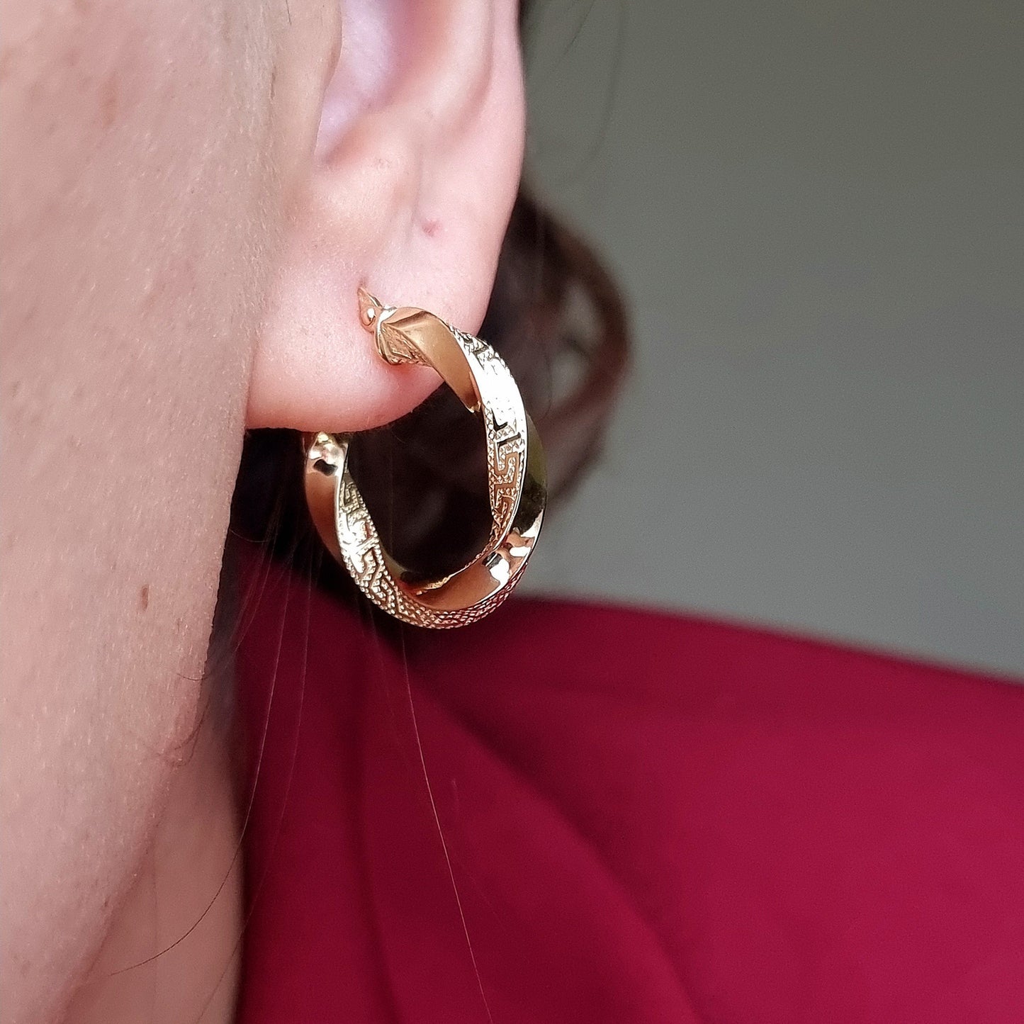 18K Pure Gold Round Twisted Earrings