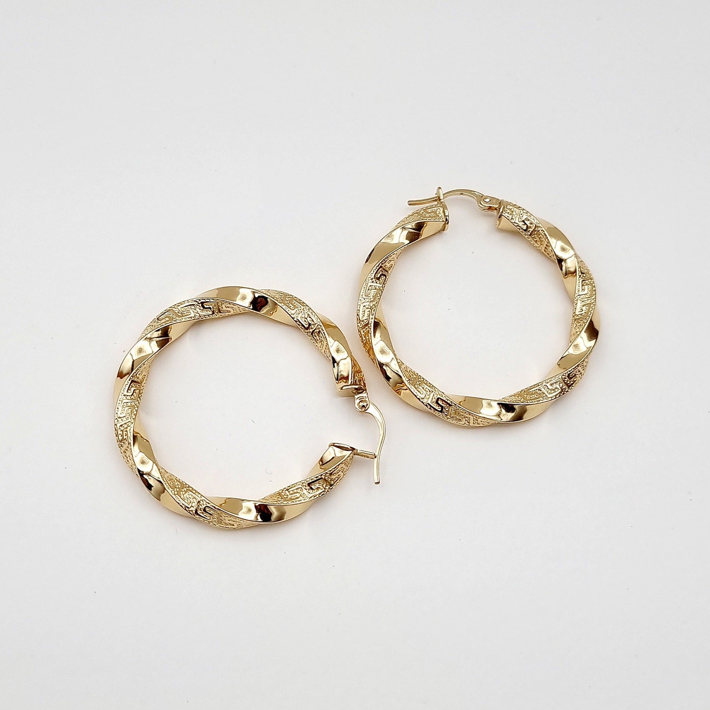 18K Pure Gold Round Twisted Earrings