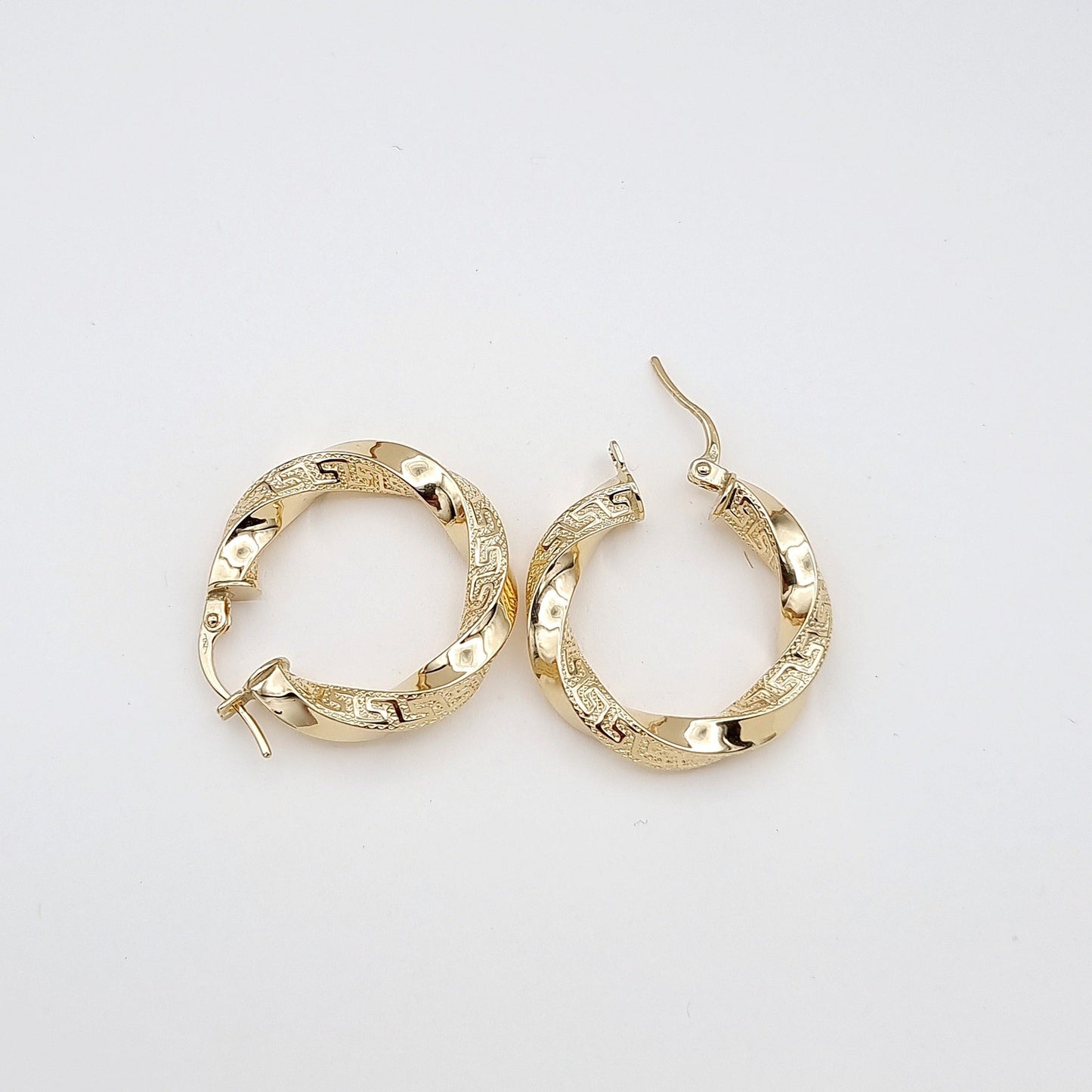 18K Pure Gold Round Twisted Earrings