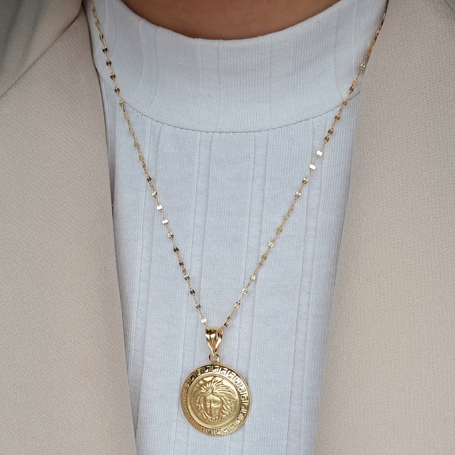 18K Pure Gold Elegant Round Necklace