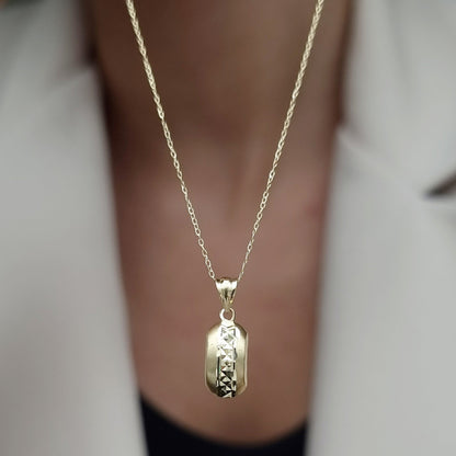 18K Pure Gold Curved Pendant Necklace