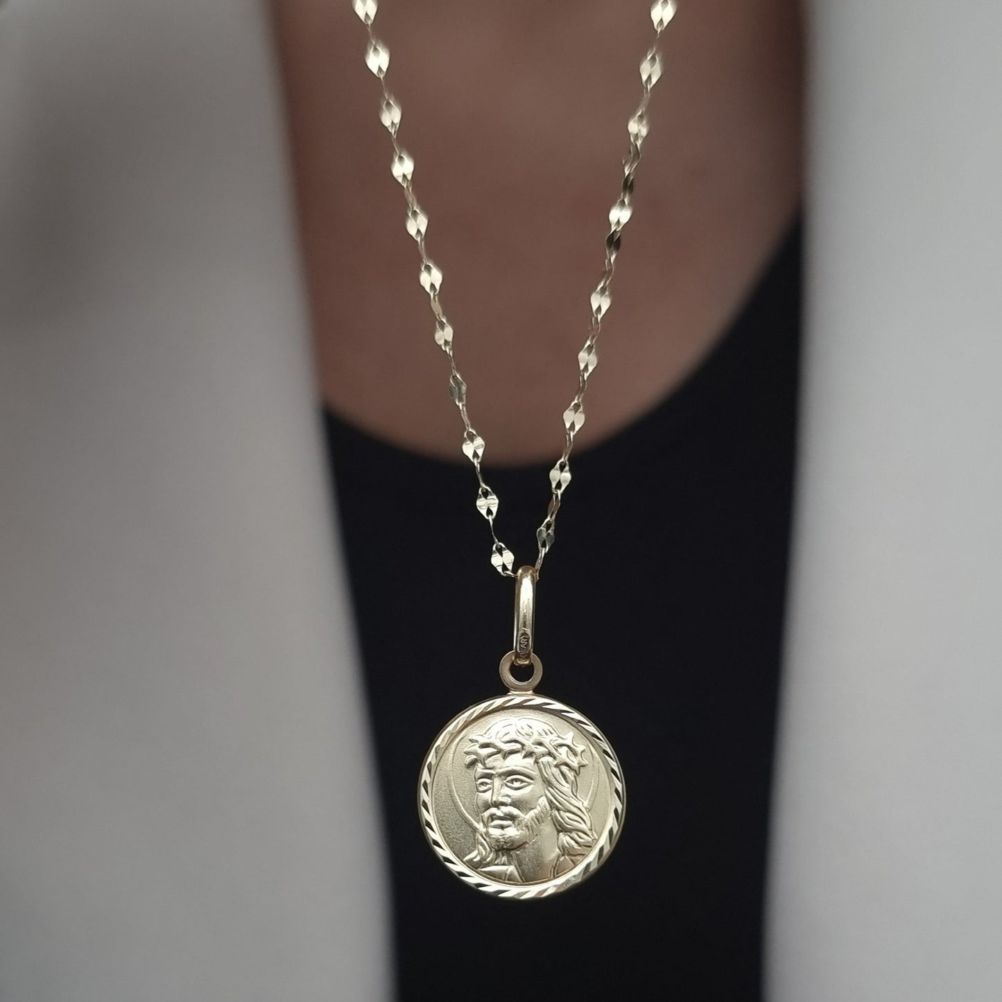18K Pure Gold Round Jesus Religious Necklace