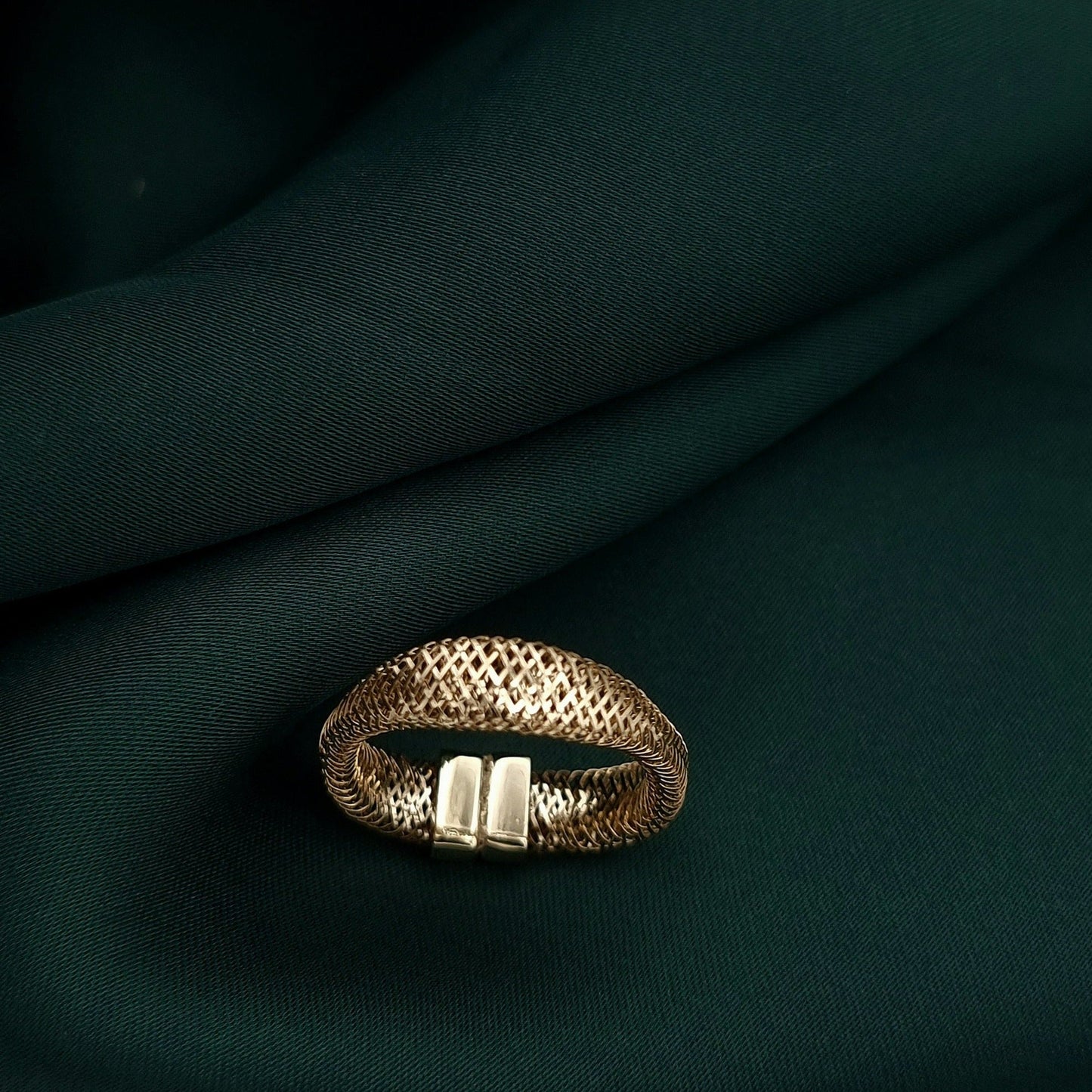 18K Pure Gold Twisted Ring