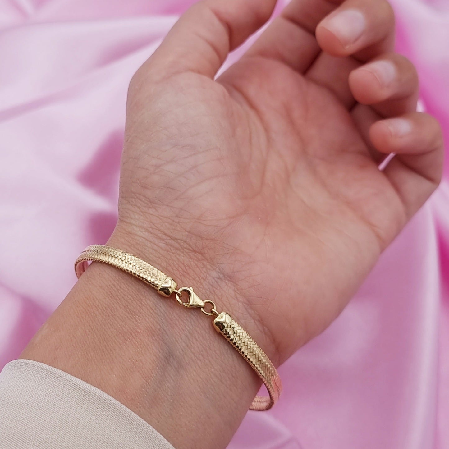 18K Pure Gold Elastic Bangle