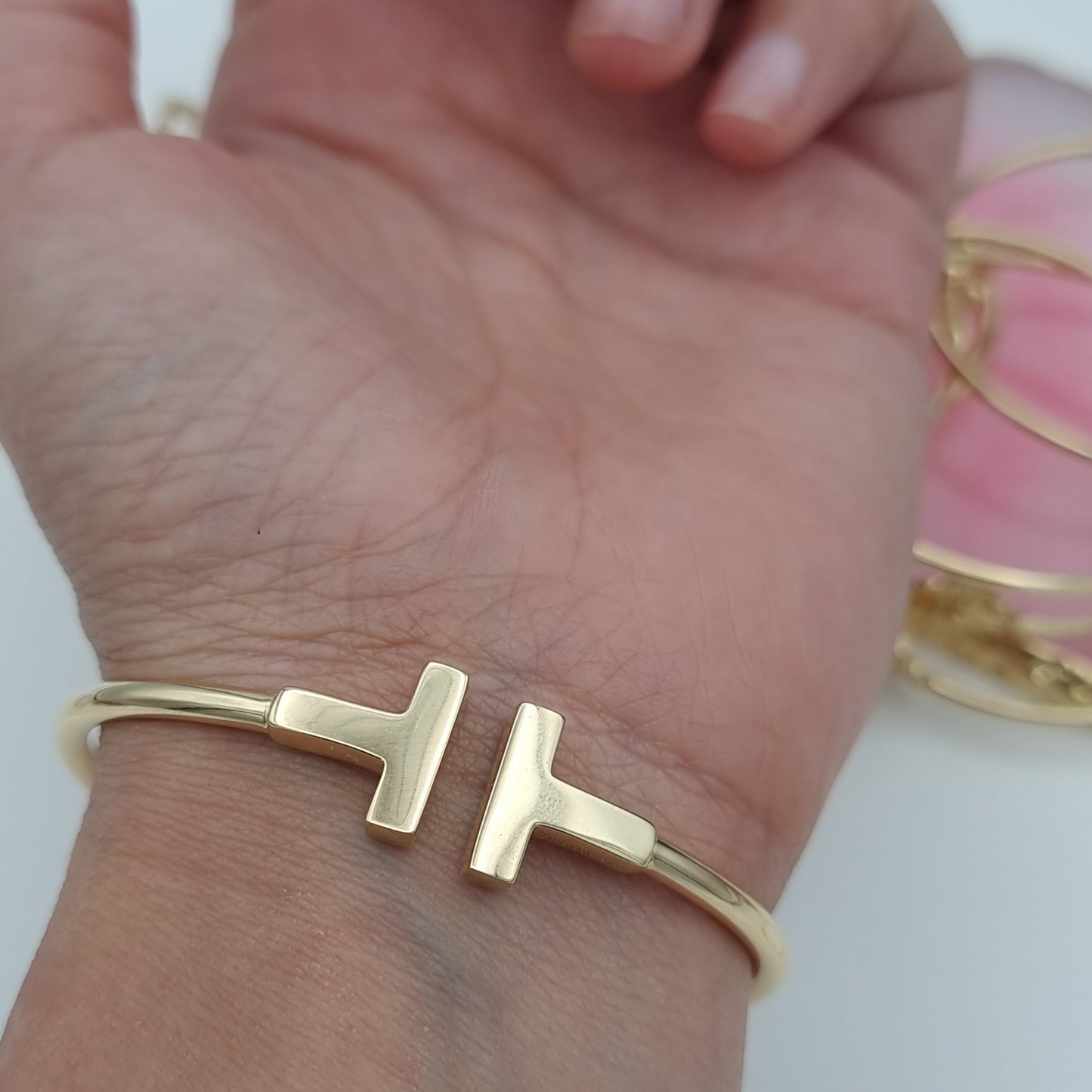 18K Pure Gold T Design Bangle