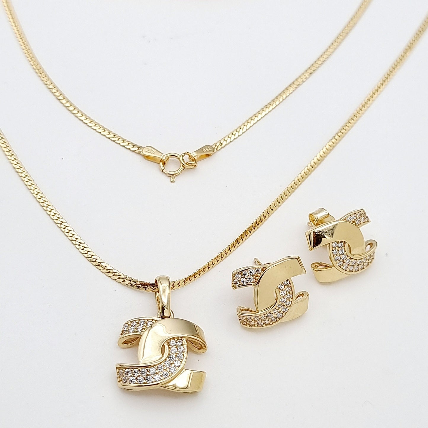 18K Pure Gold Elegant C.H Stone Jewelry Set