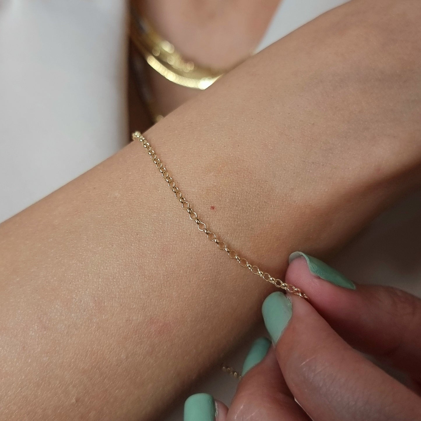 18K Pure Gold Thin C.P Linked Bracelet