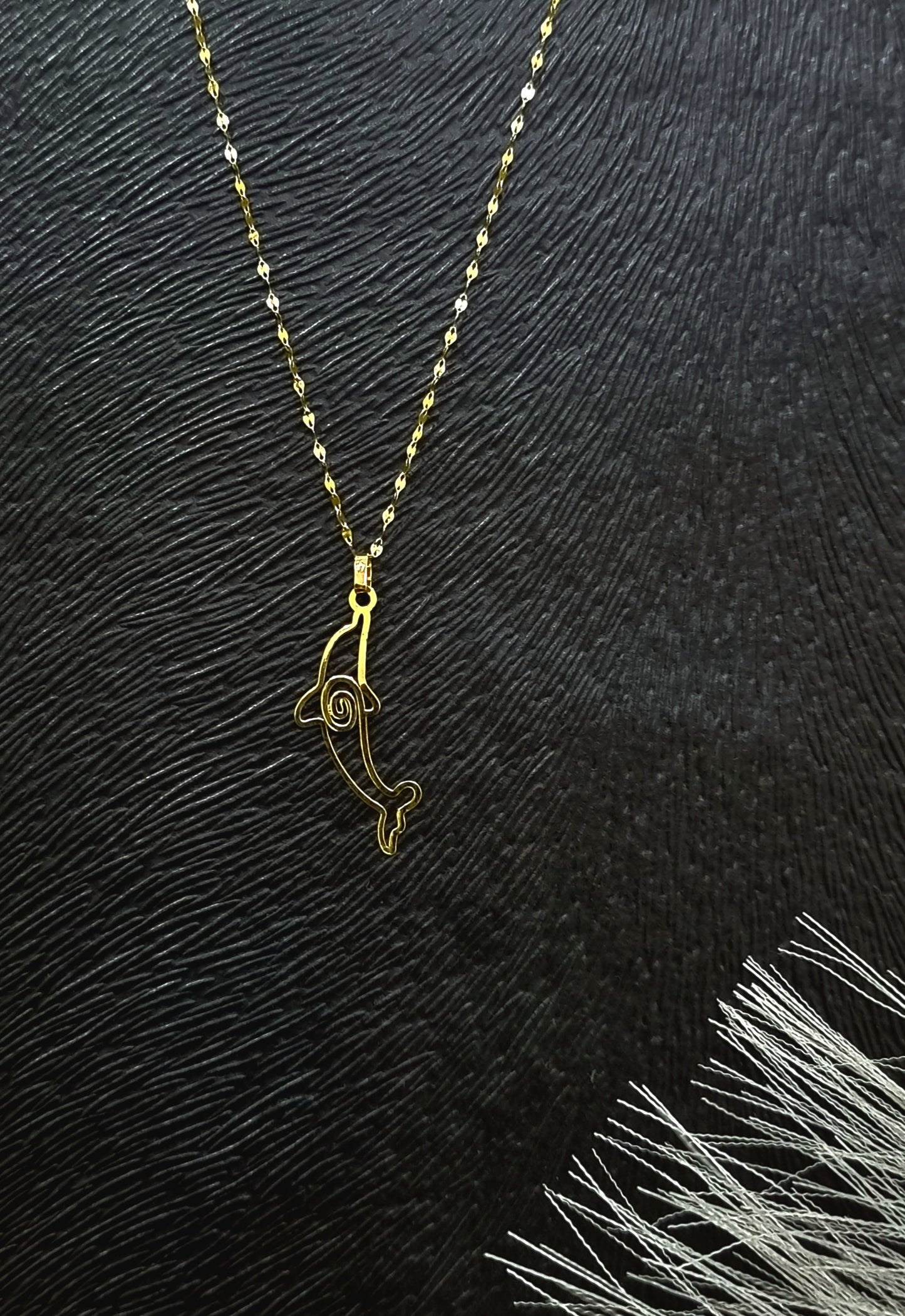 18K Pure Gold Dolphin Design Pendant Necklace