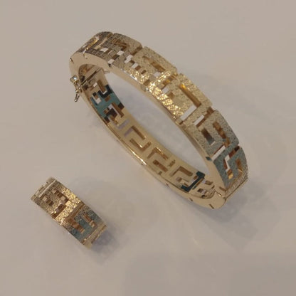 18K Pure Gold Elegant Design Bangle & Ring