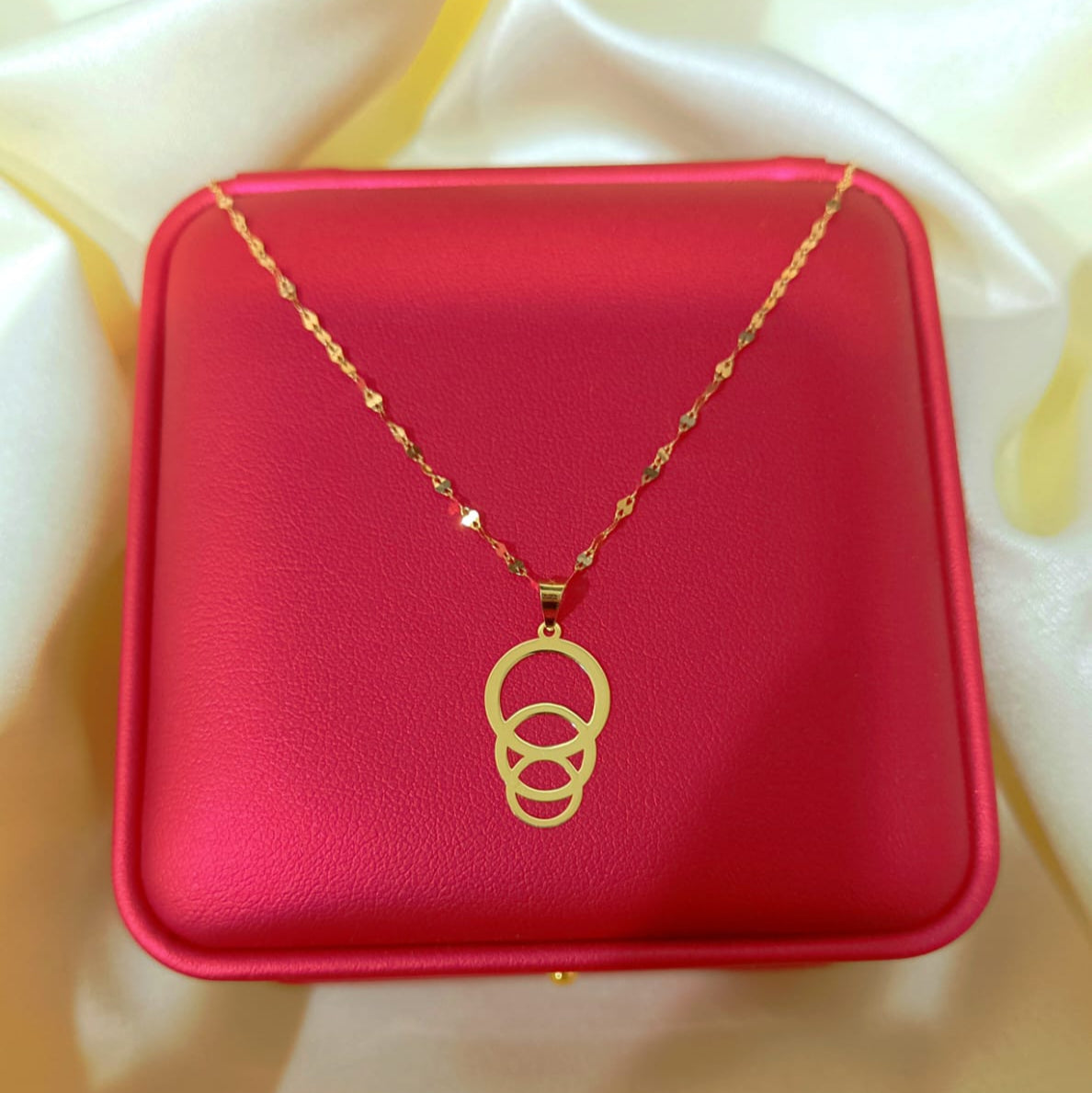 18K Pure Gold Triple Ring Design Necklace