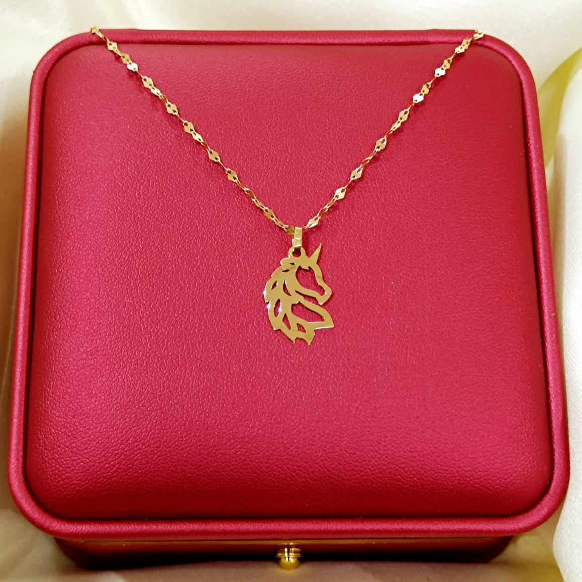 18K Pure Gold Horse Design Pendant Necklace