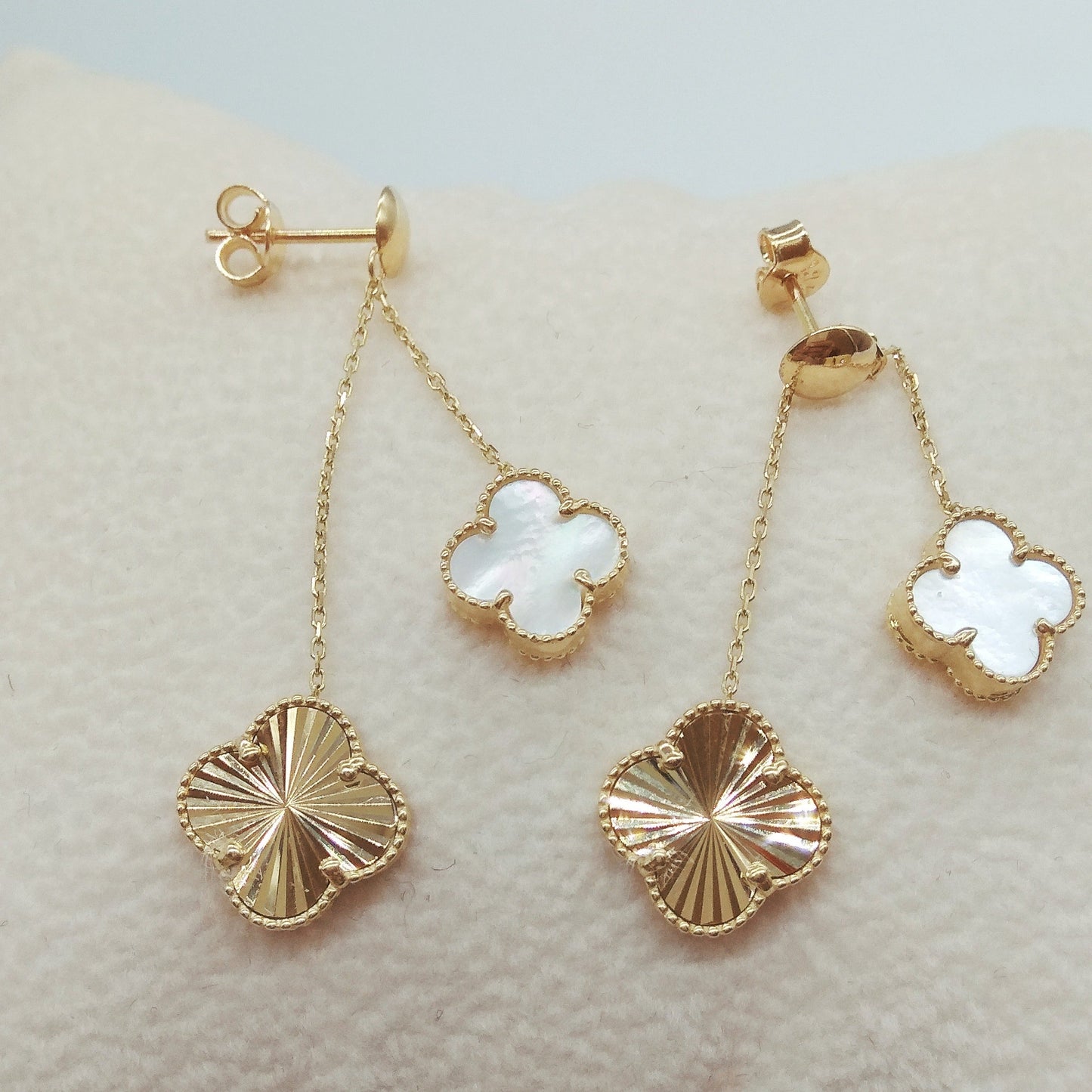 18K Pure Gold Dangling V.C White Earring Set