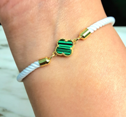 18K Pure Gold V.C Green Flower White Thread Bracelet