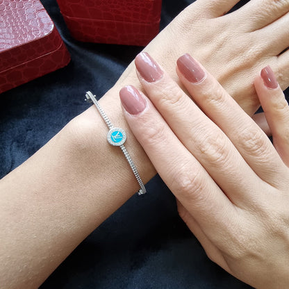 18K Pure White Gold Elegant w/ Zircon Stone Design Bangle