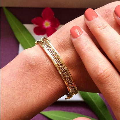 18K Pure Gold Elegant Design Bangle | Bangle | 18K Gold Jewelry