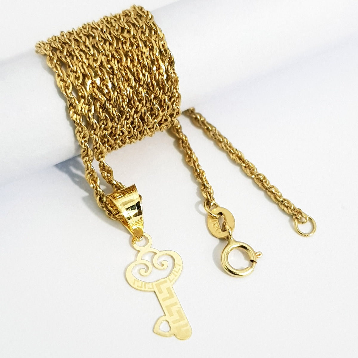 18K Pure Gold Elegant Key Design Necklace | Necklace | 18K Gold Jewelry