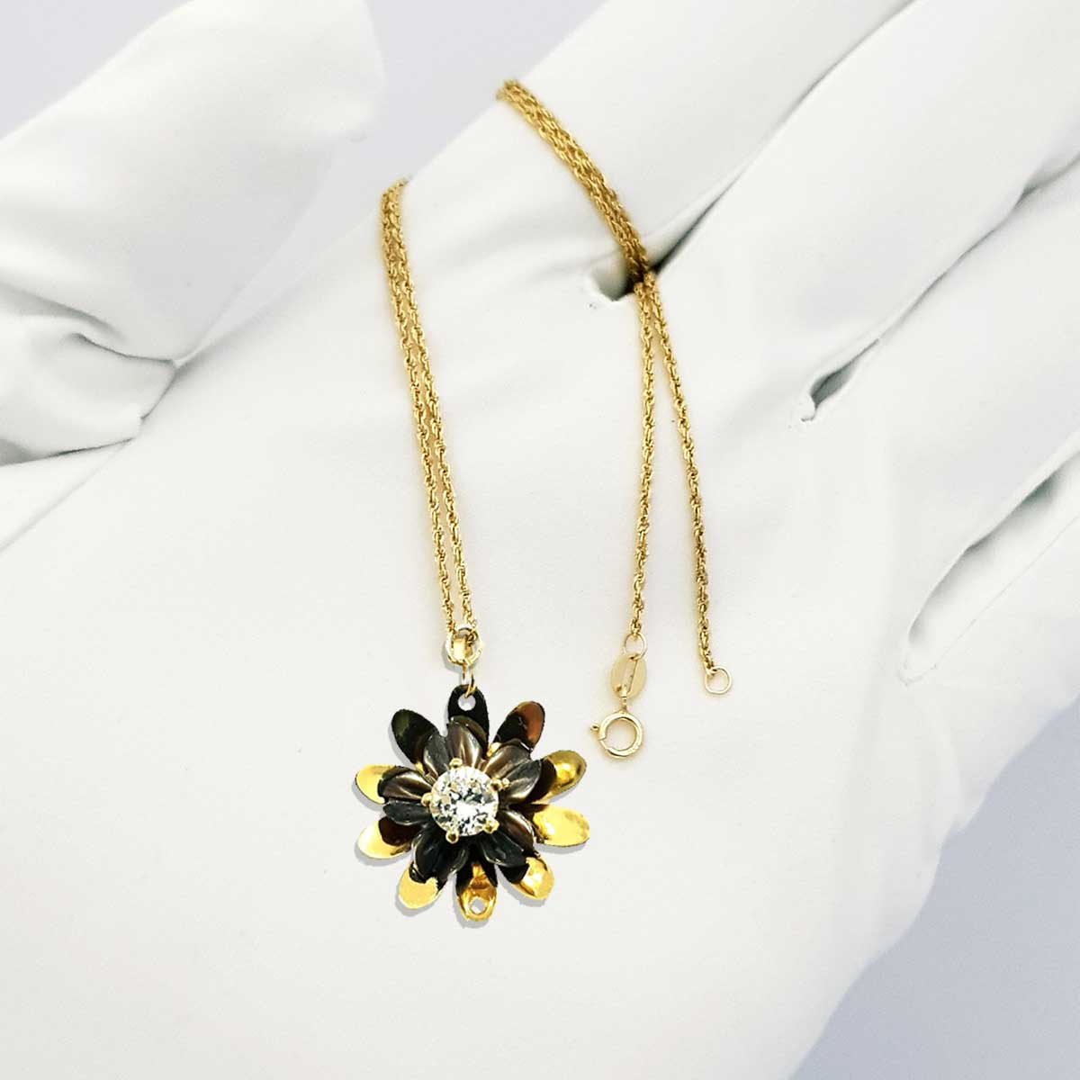 18K Pure Gold Flower w/ Zircon Stone Design Necklace | Necklace | 18K Gold Jewelry