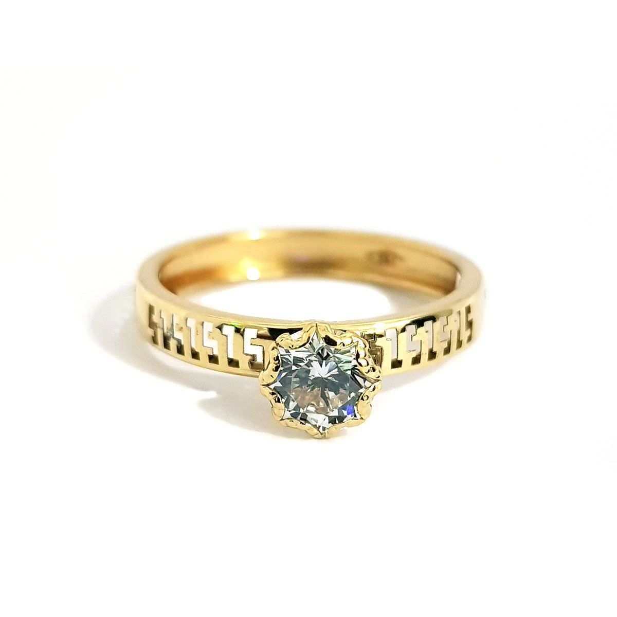 18K Gold Engagement Ring