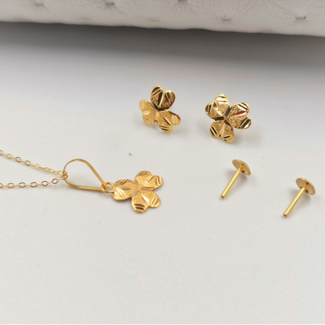 18K Pure Gold Screw Design Jewelry Set | Jewelry Set | 18K Gold Jewelry