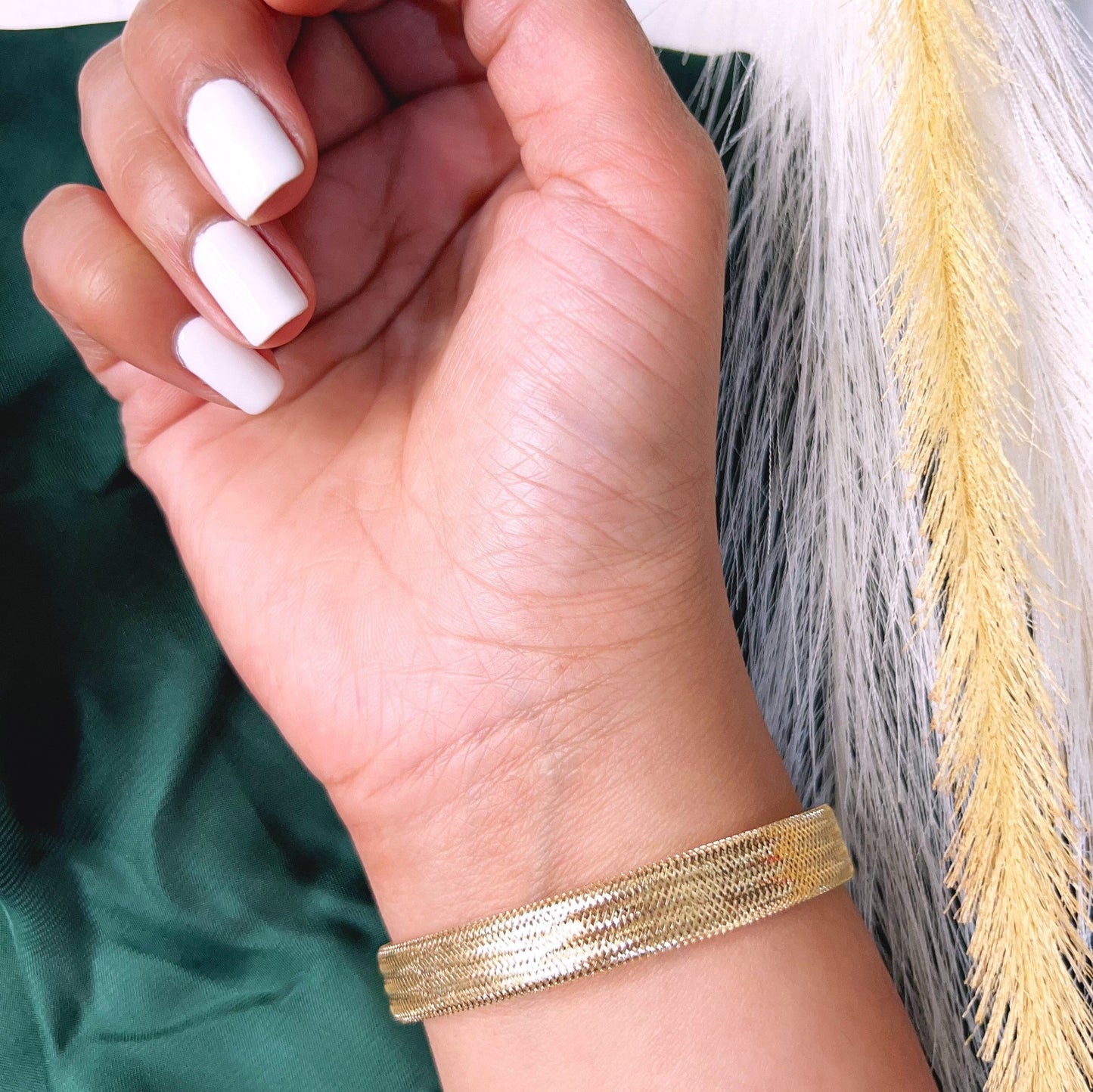 18K Pure Gold Elastic Bangle