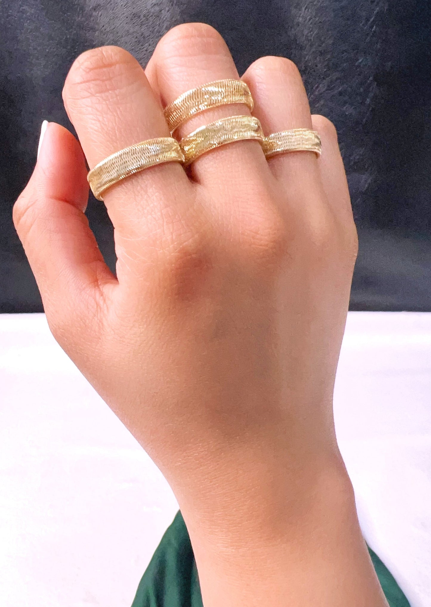 18K Pure Gold Elastic Ring